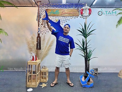 Hello Summer - Decor cổng khung sắt đơn giản chào hè [2026 - Tâm Nguyễn Decor] CC-BIEN-2602